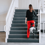 Iwalk 3.0 Handsfree Kniekruk Zijaanzicht Traplopen